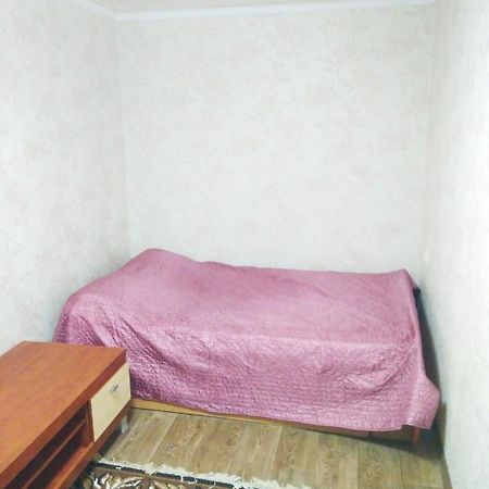 Двухкомнатная квартира в центре Охтирка Екстер'єр фото